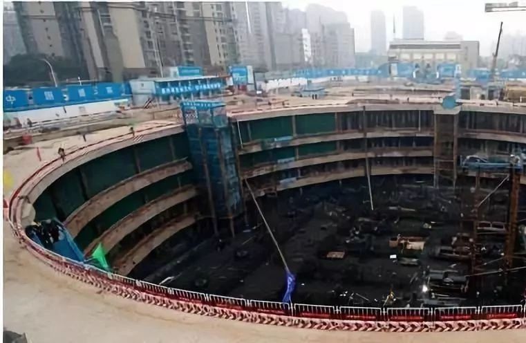 工地突發塌方怎么辦？深基坑安全管理怎么做？